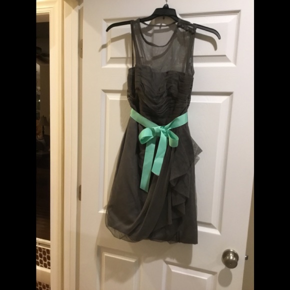 Stunning formal dress - Picture 1 of 3